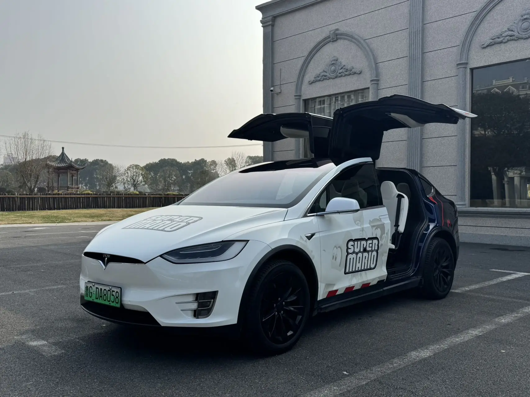 Tesla Model X  из Китая