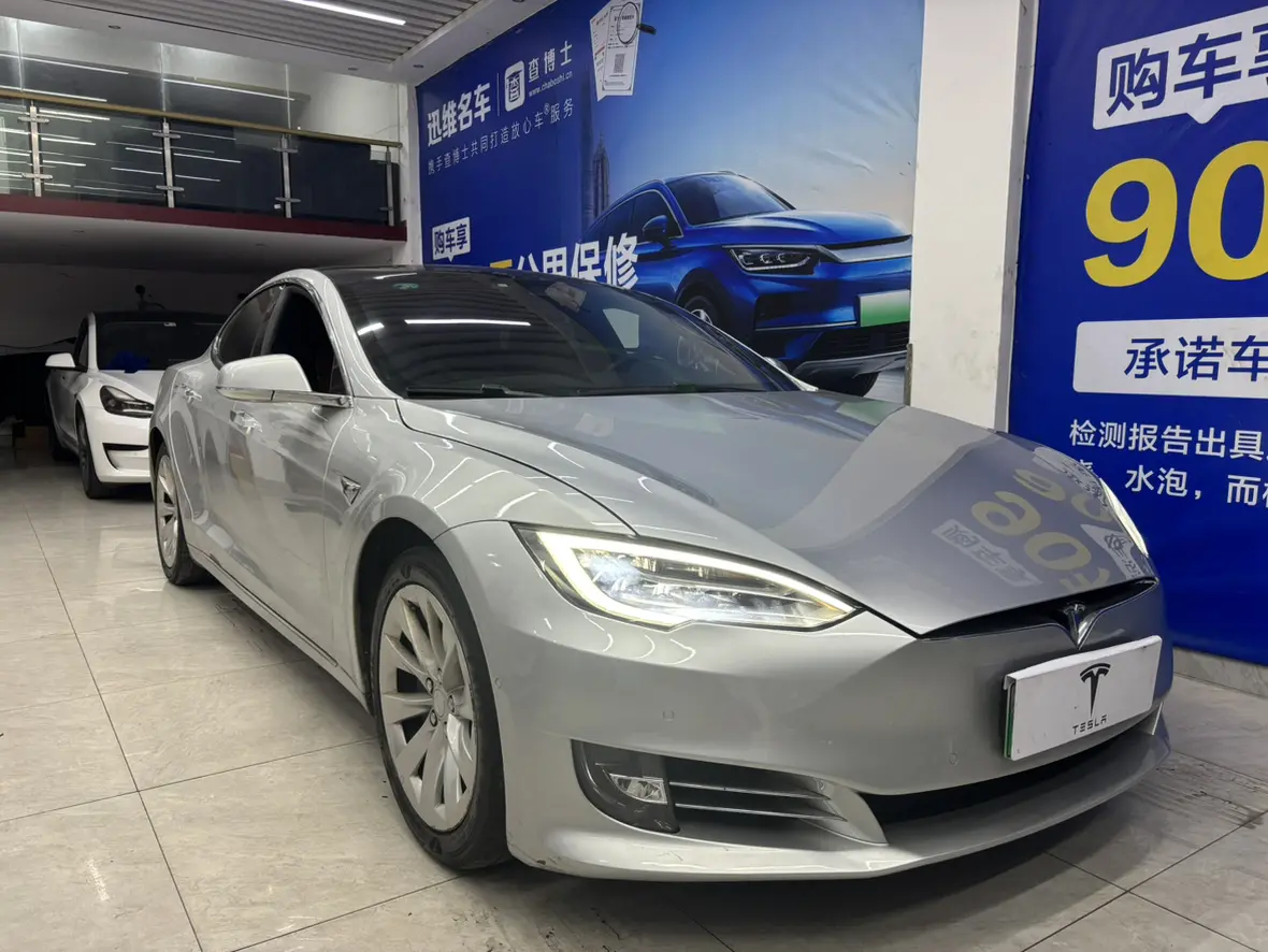 Tesla Model S  из Китая