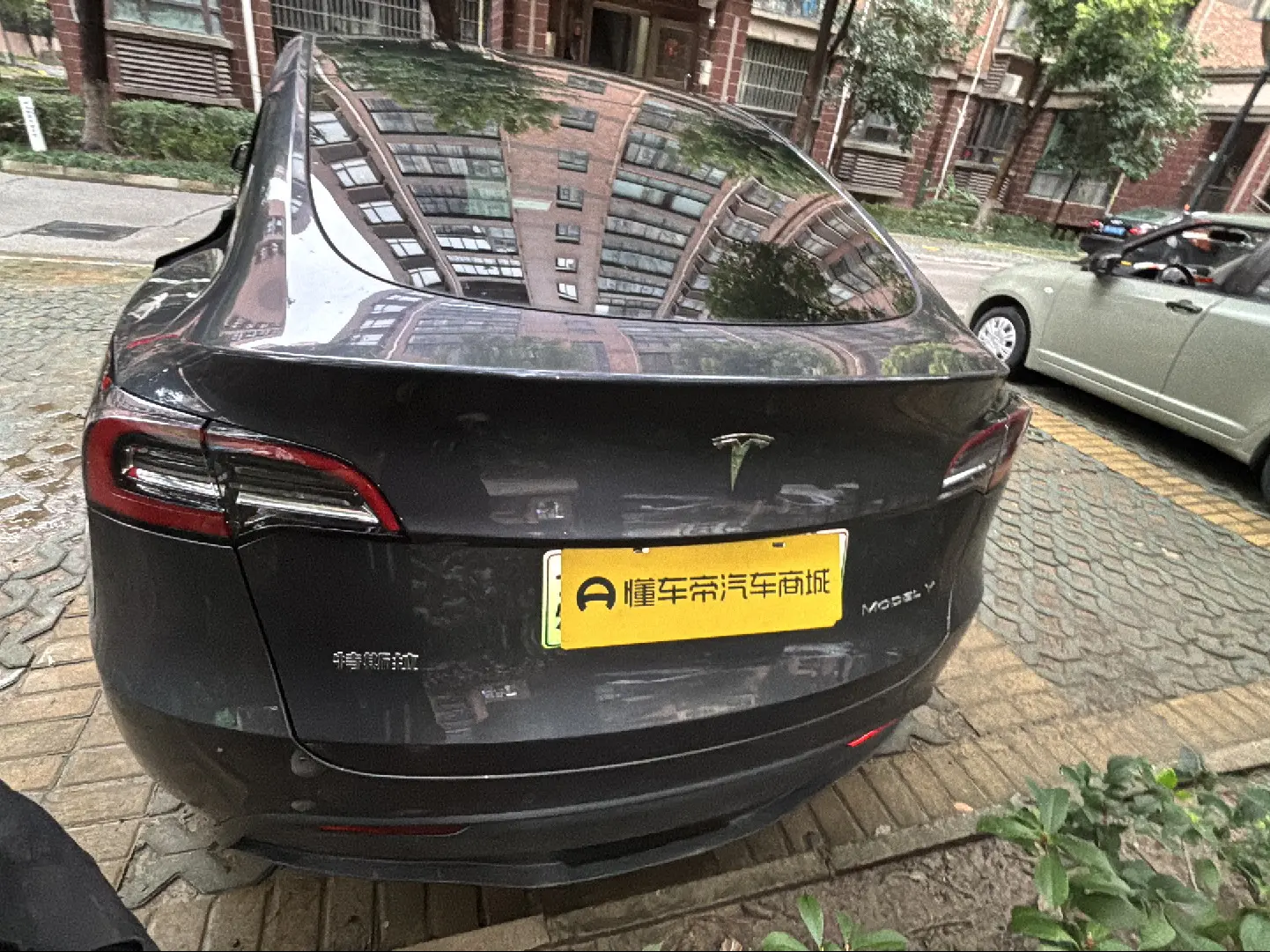 Tesla Model Y  из Китая