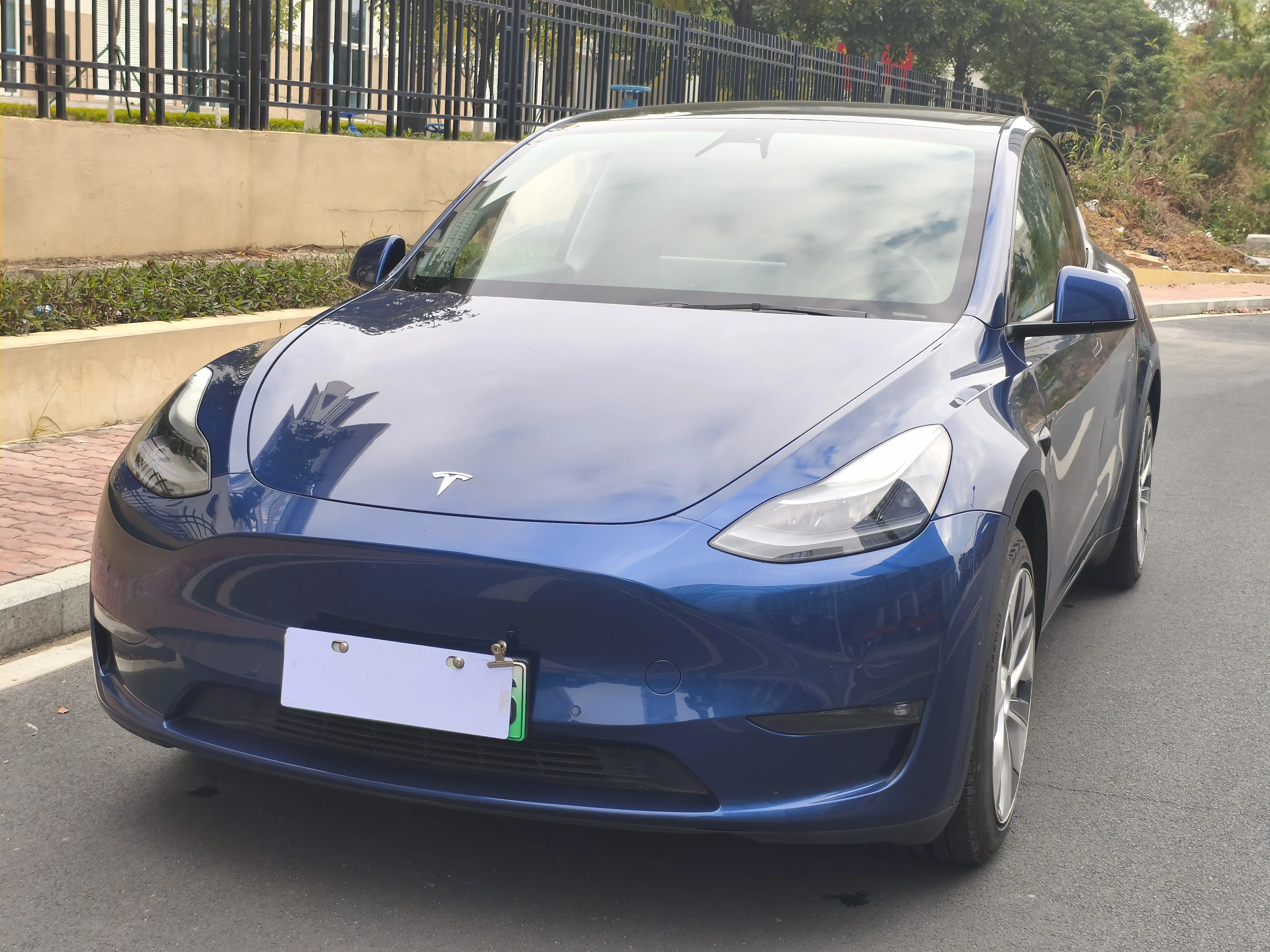 Tesla Model Y  из Китая