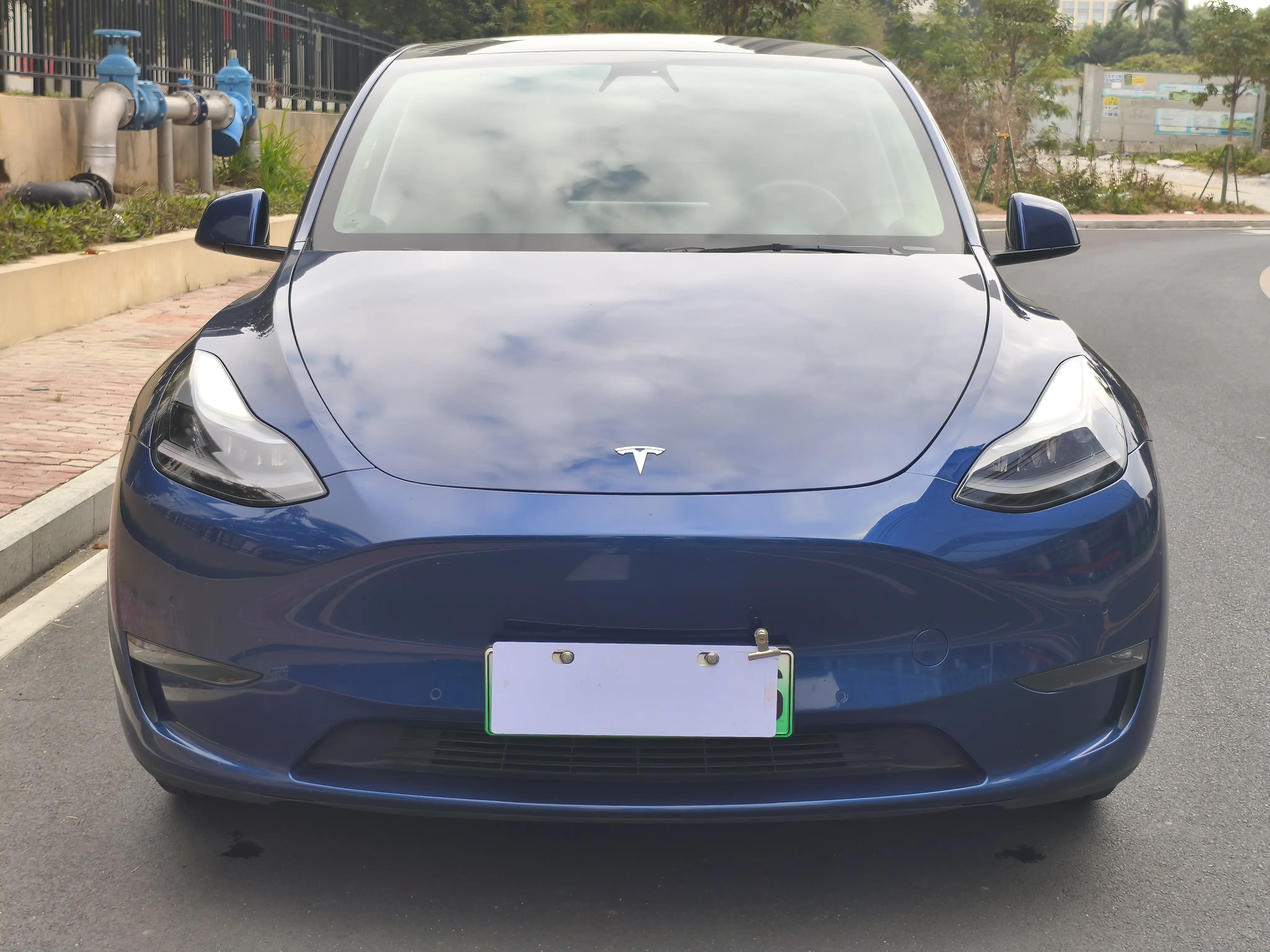 Tesla Model Y  из Китая