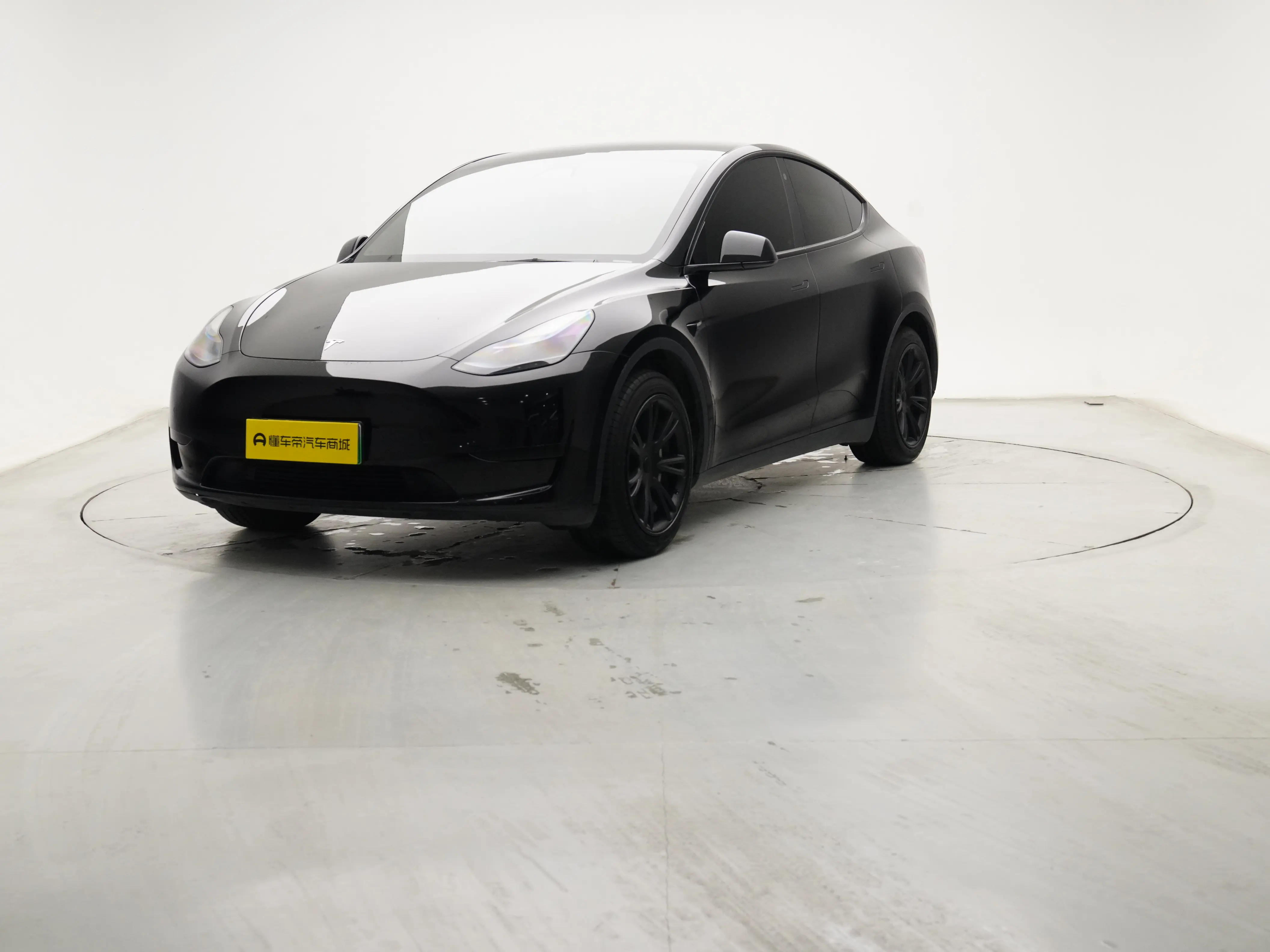 Tesla Model Y  из Китая