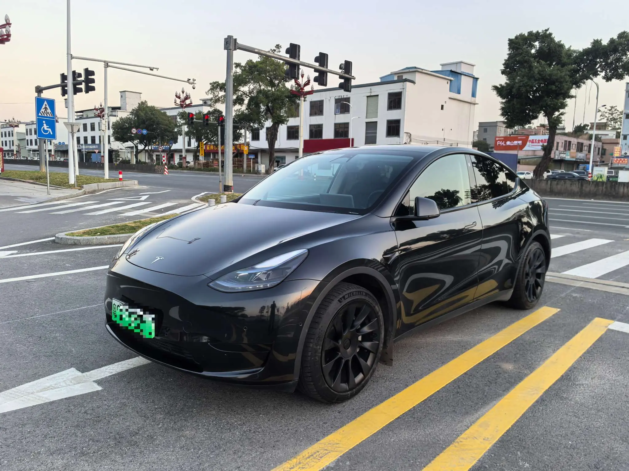 Tesla Model Y  из Китая