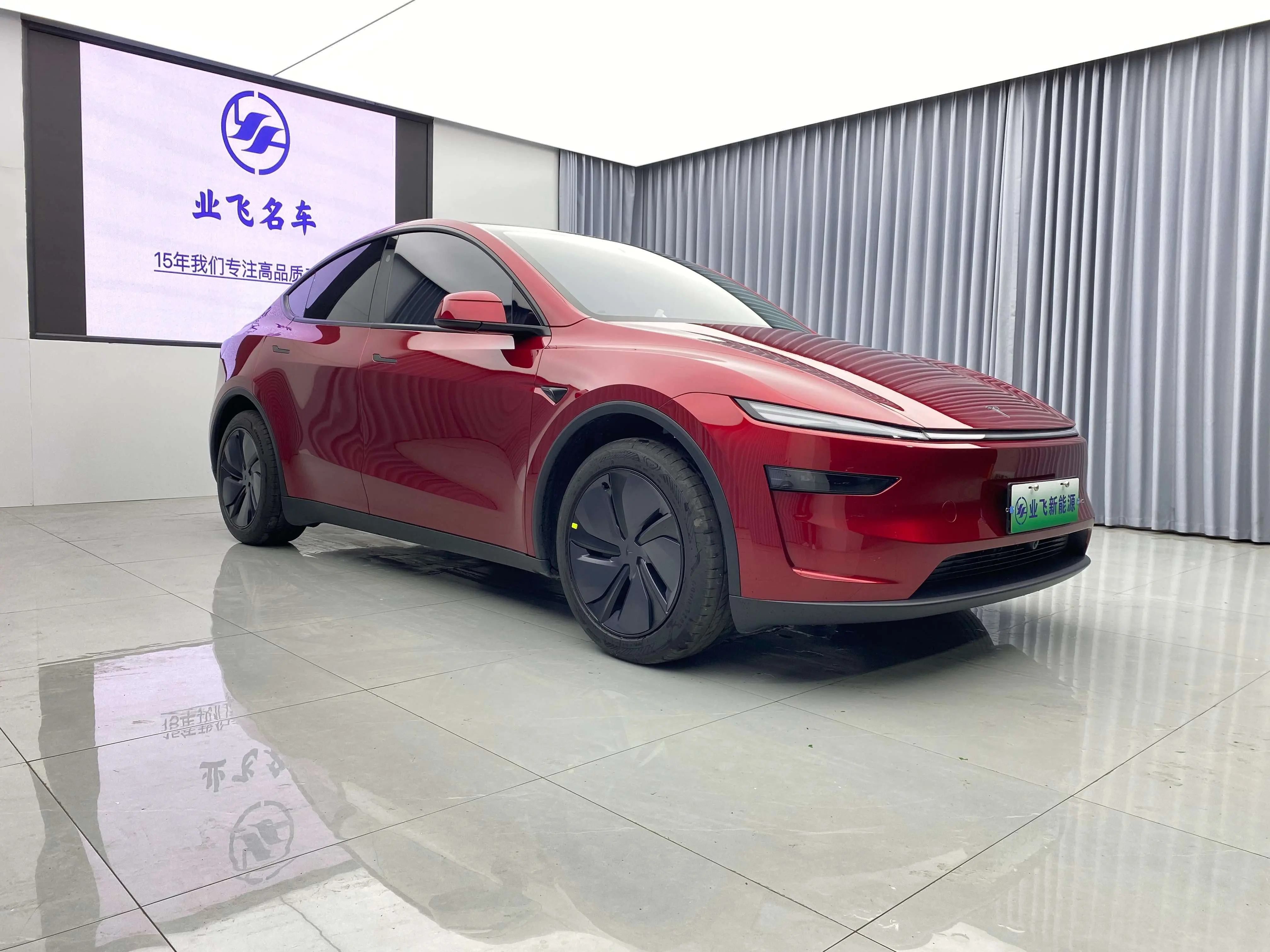 Tesla Model Y  из Китая