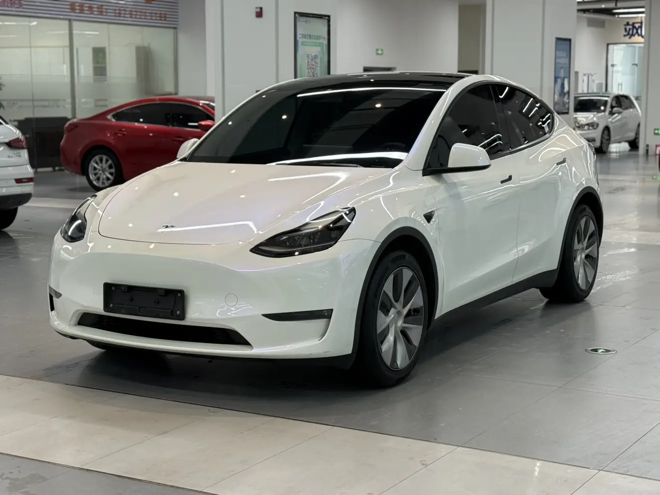 Tesla Model Y  из Китая