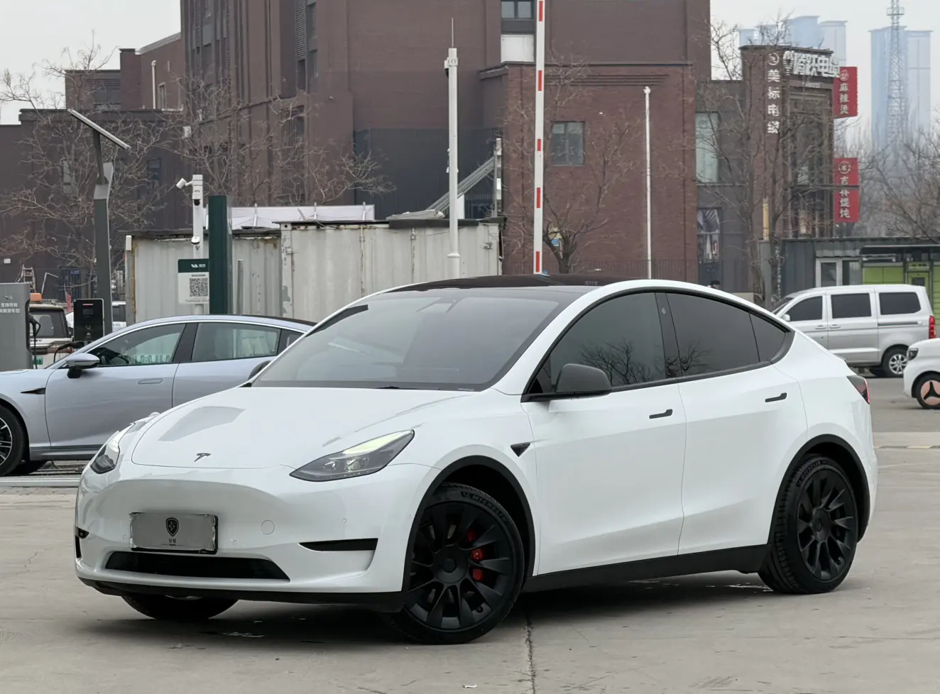Tesla Model Y  из Китая