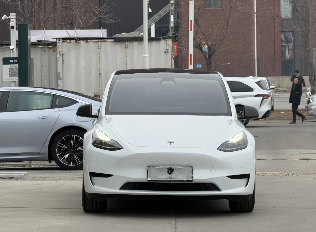 Tesla Model Y  из Китая