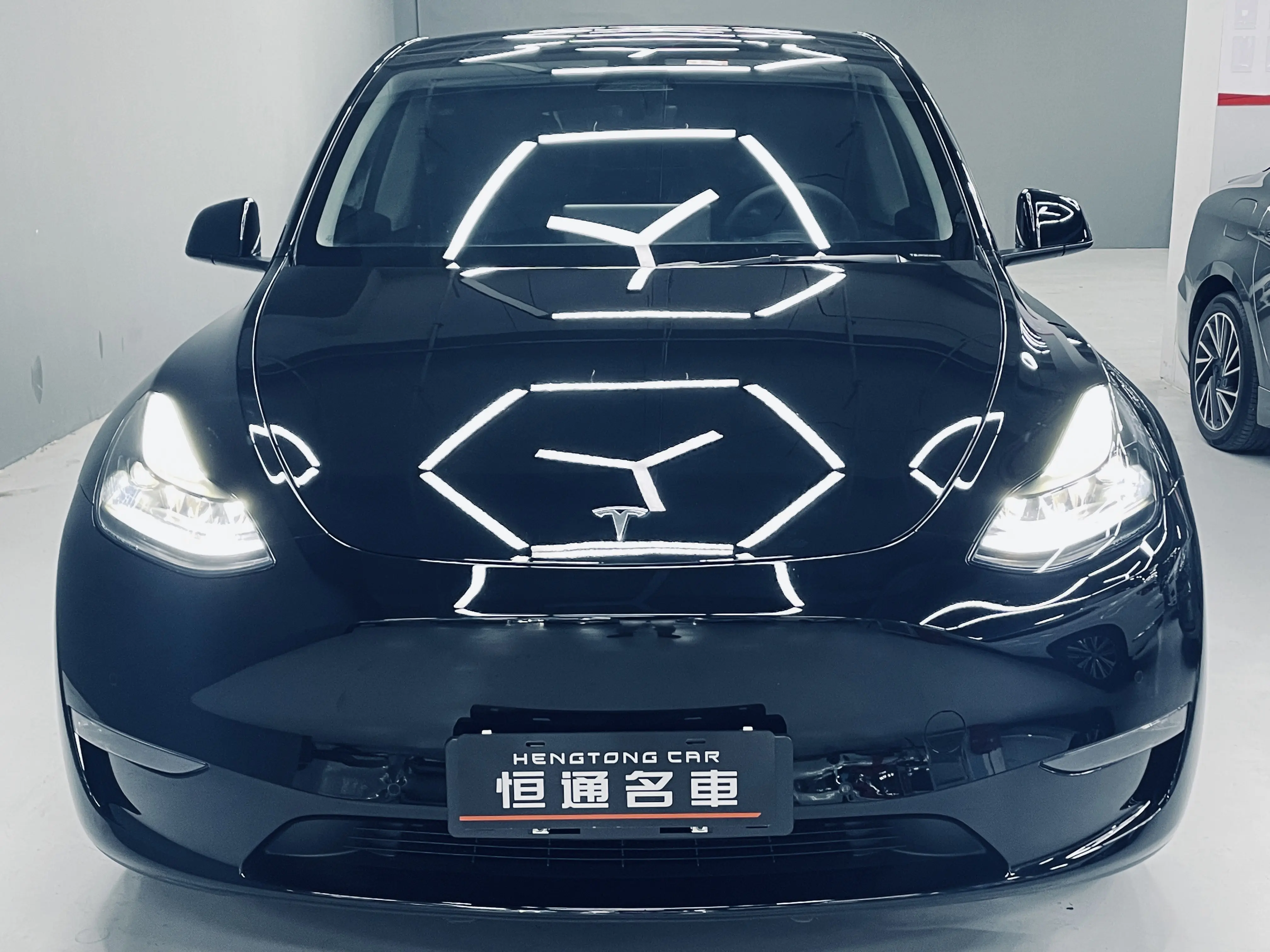 Tesla Model Y  из Китая