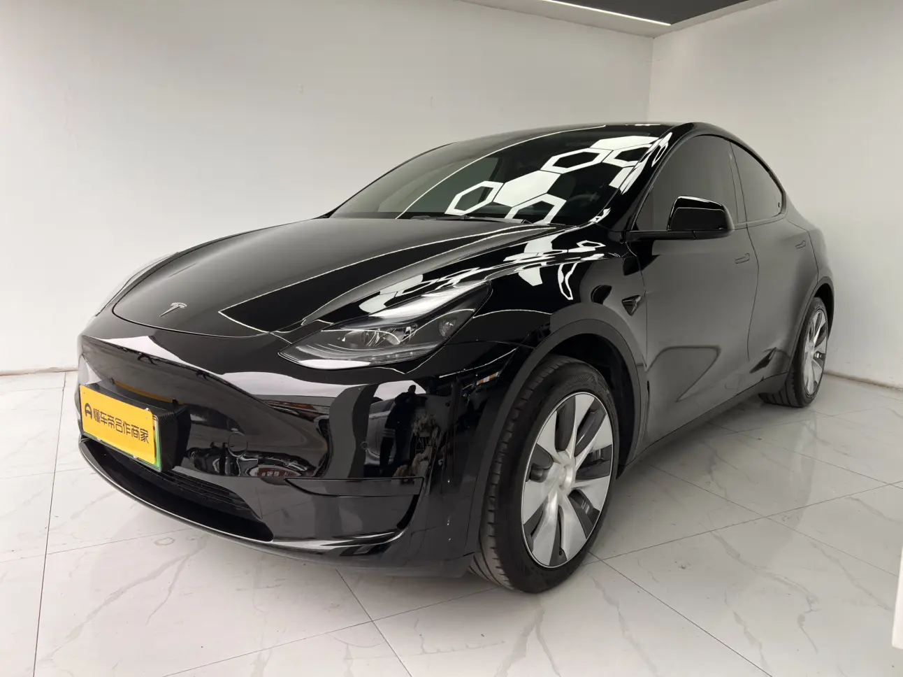Tesla Model Y  из Китая