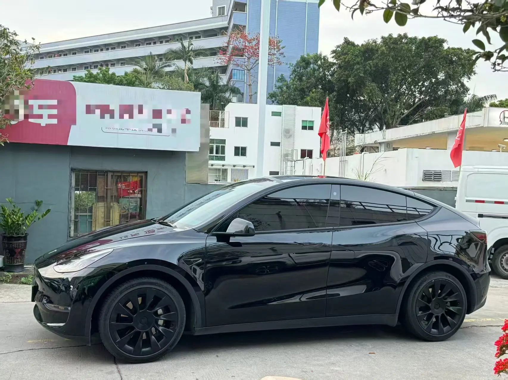 Tesla Model Y  из Китая
