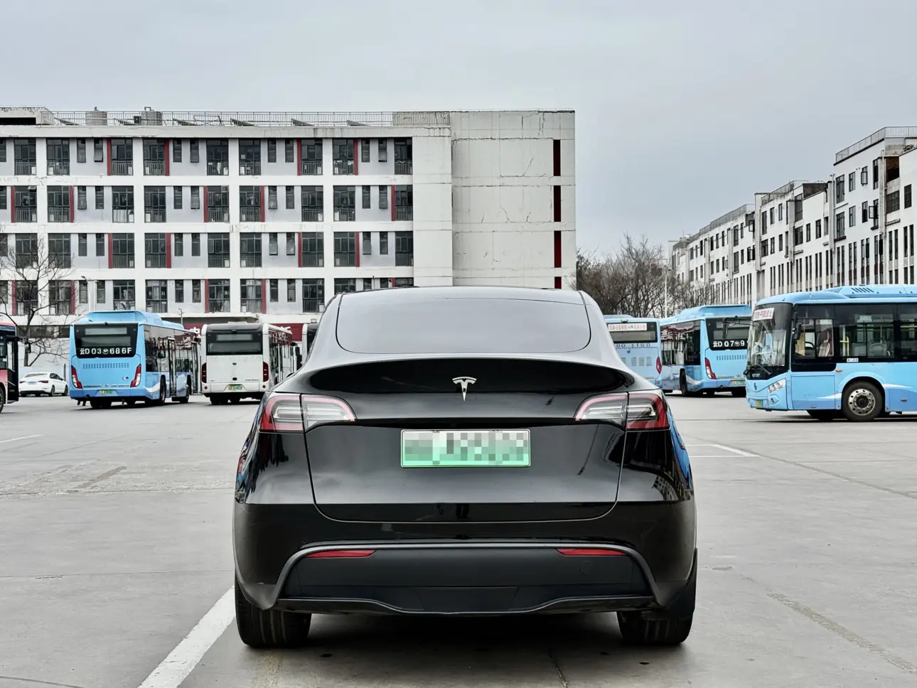 Tesla Model Y  из Китая