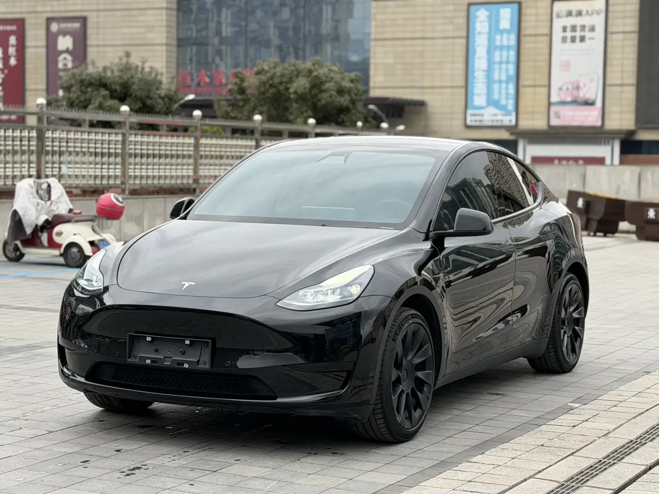 Tesla Model Y  из Китая