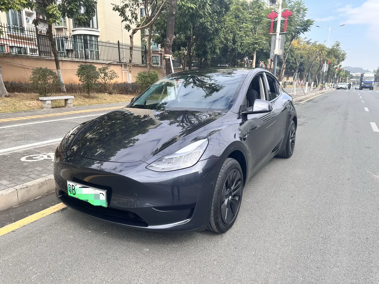 Tesla Model Y  из Китая