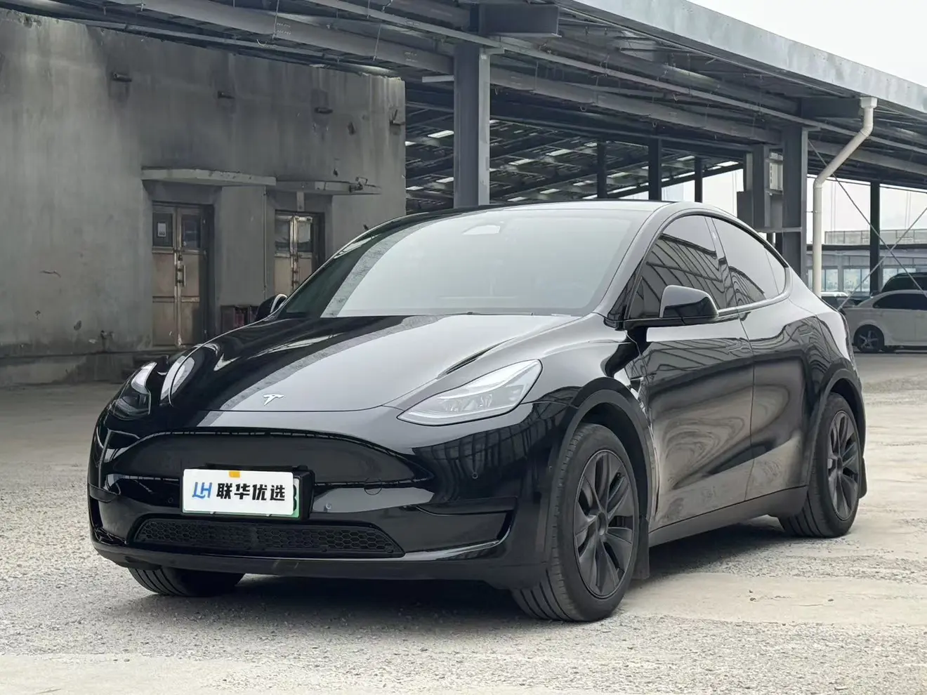 Tesla Model Y  из Китая