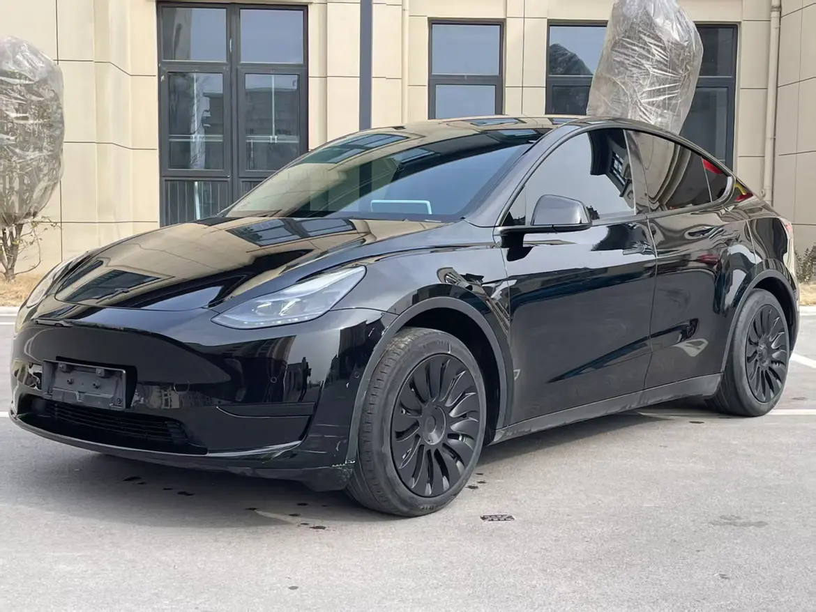 Tesla Model Y  из Китая