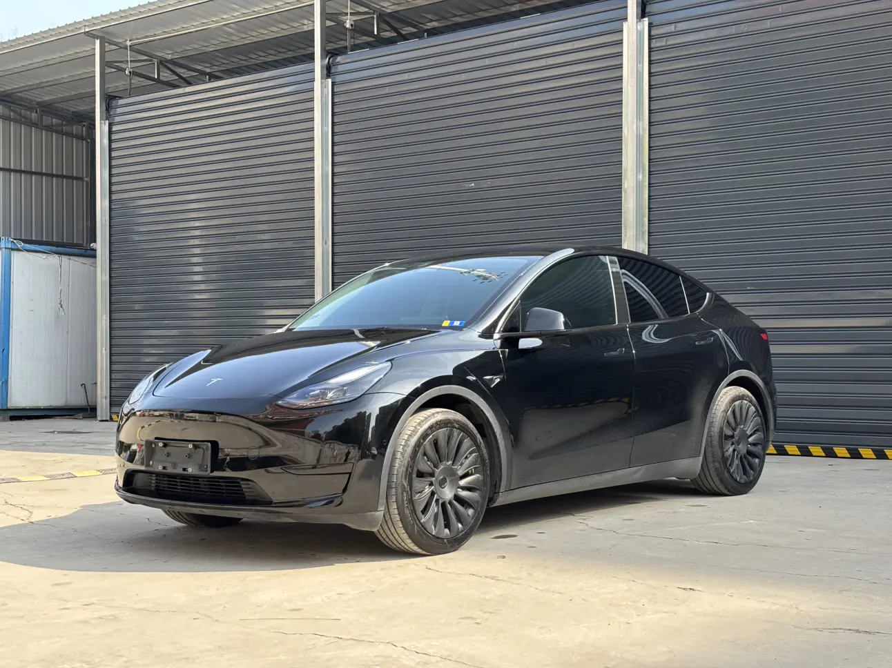 Tesla Model Y  из Китая