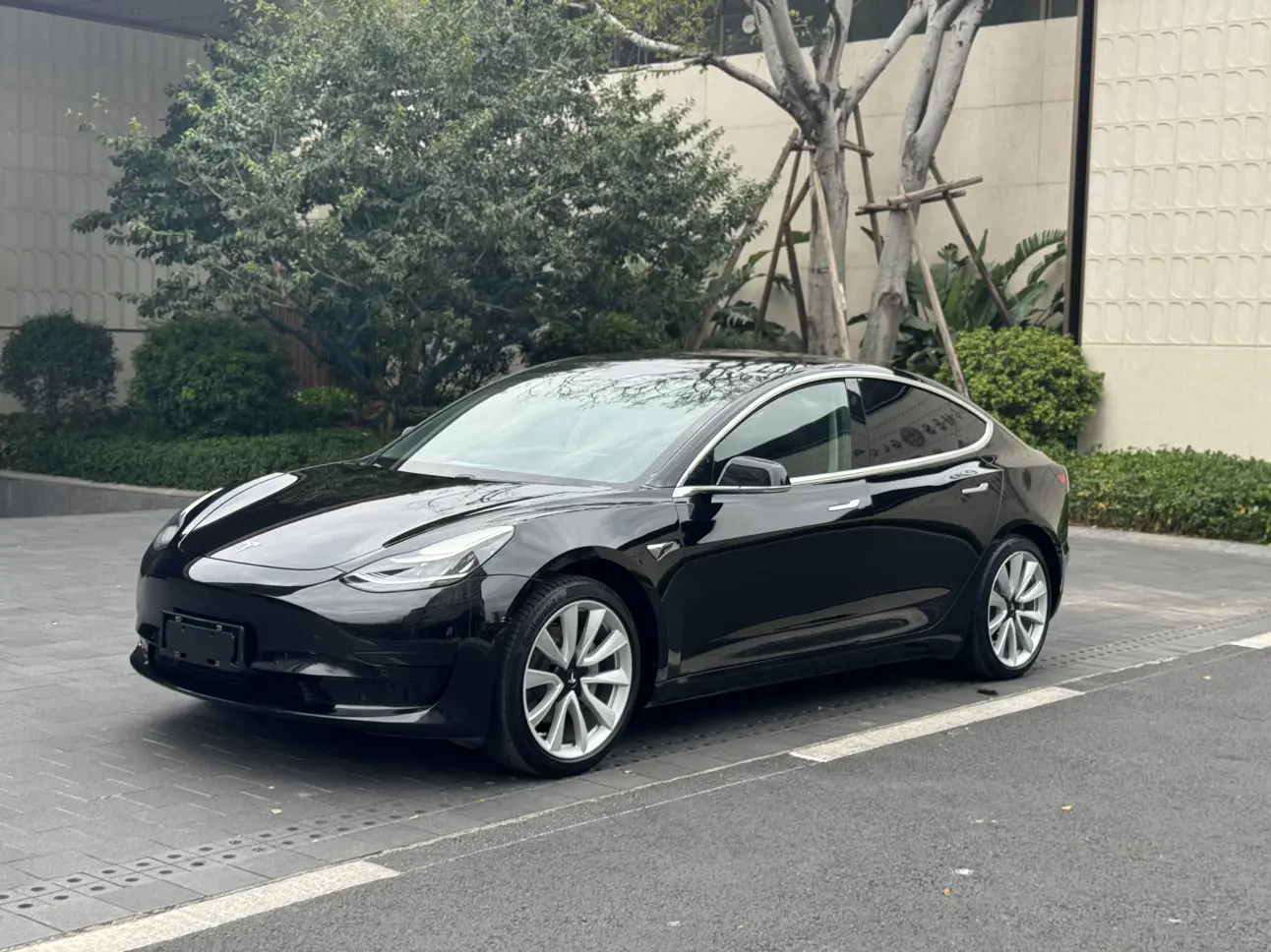 Tesla Model 3  из Китая