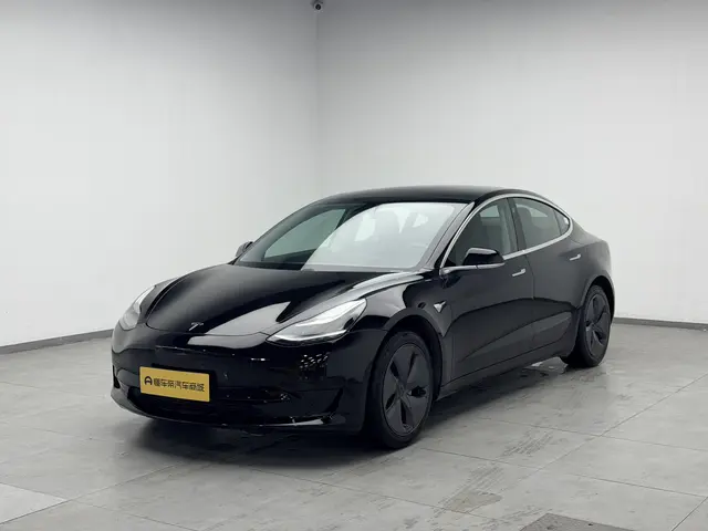 Tesla Model 3  из Китая