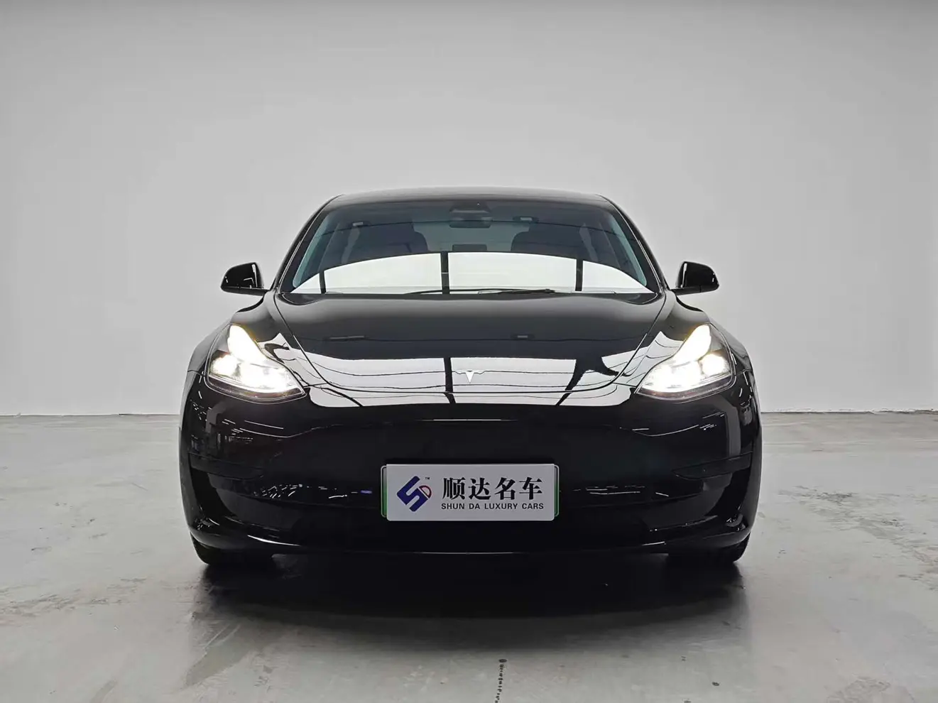 Tesla Model 3  из Китая