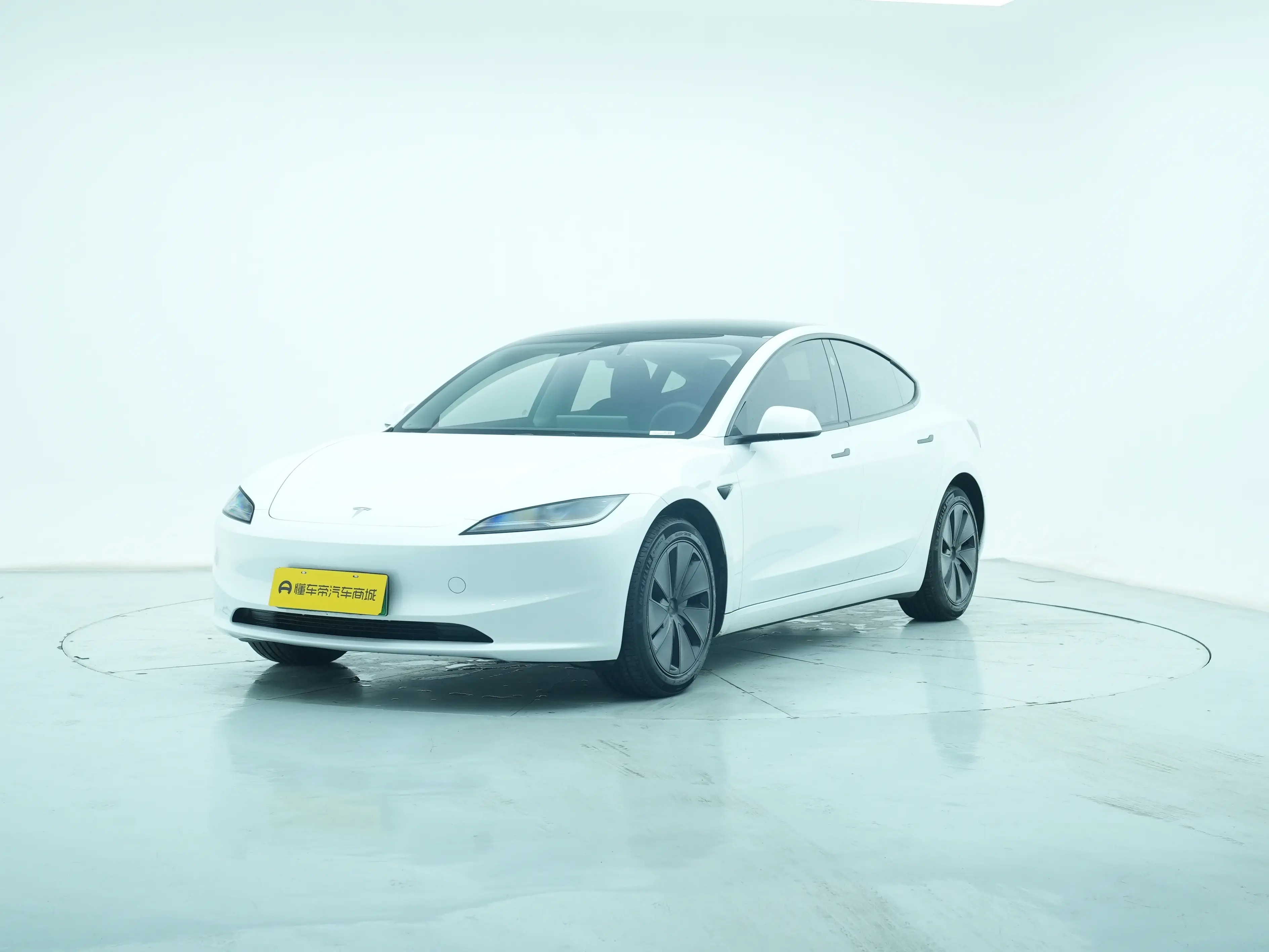 Tesla Model 3  из Китая