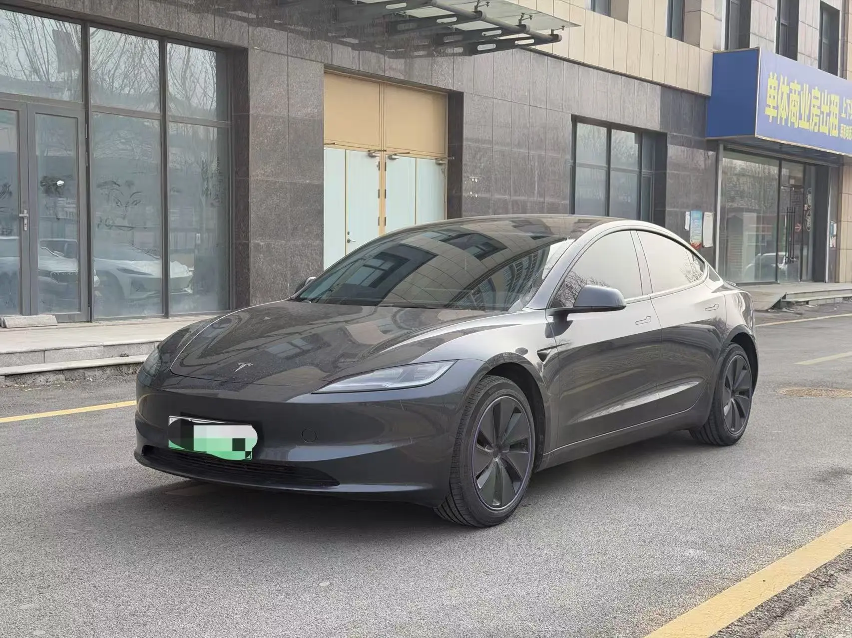 Tesla Model 3  из Китая