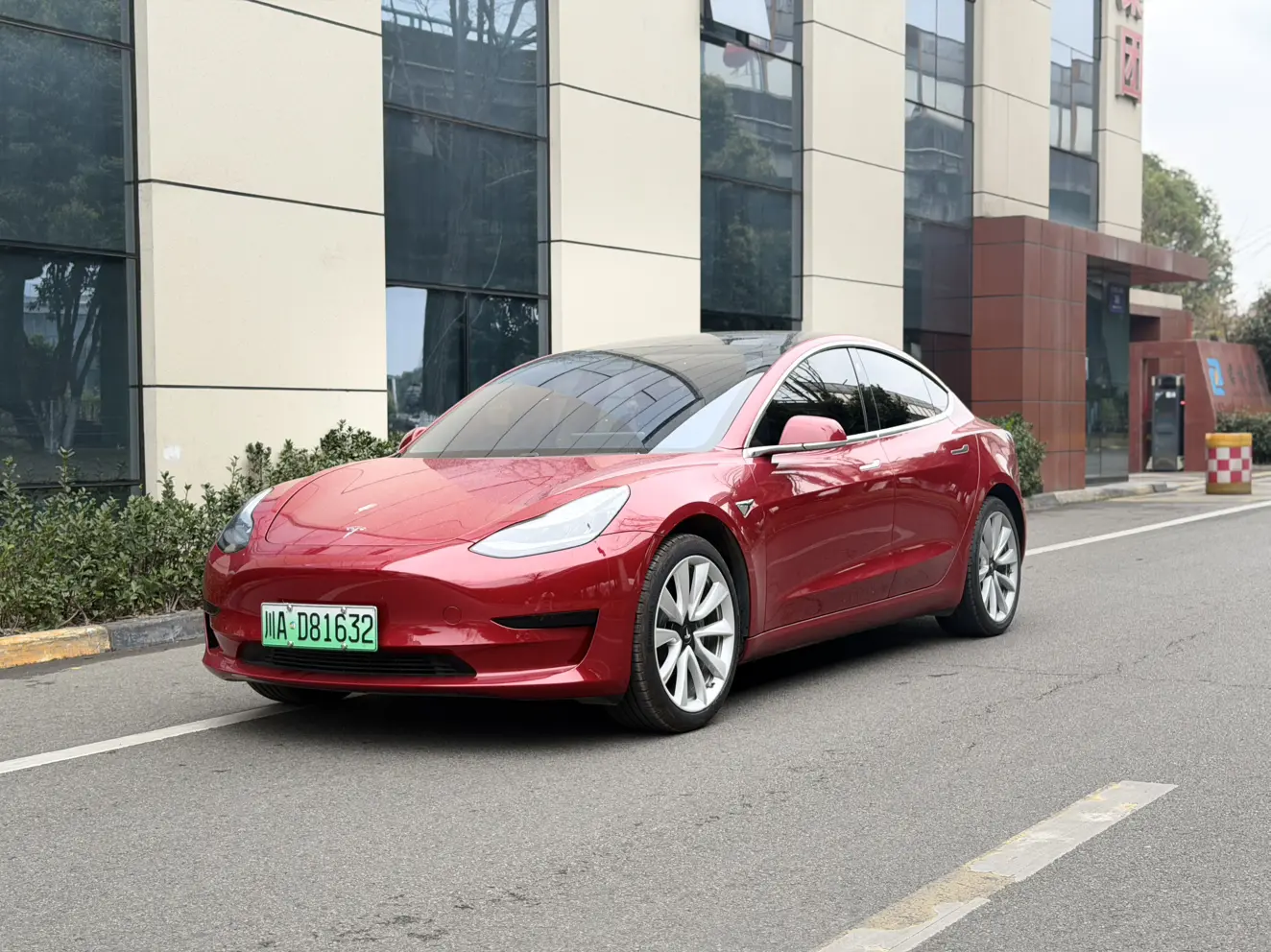 Tesla Model 3  из Китая