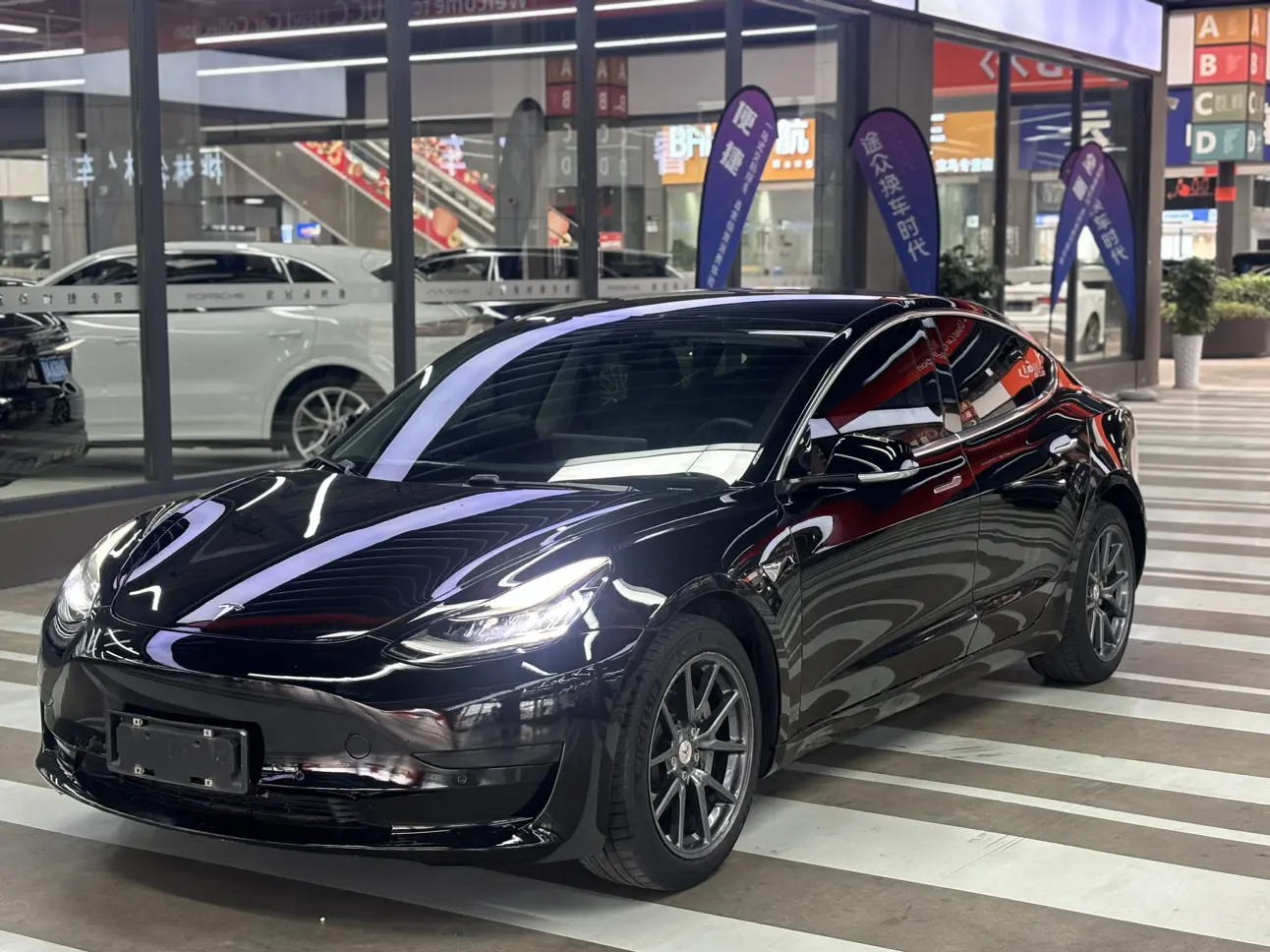 Tesla Model 3  из Китая