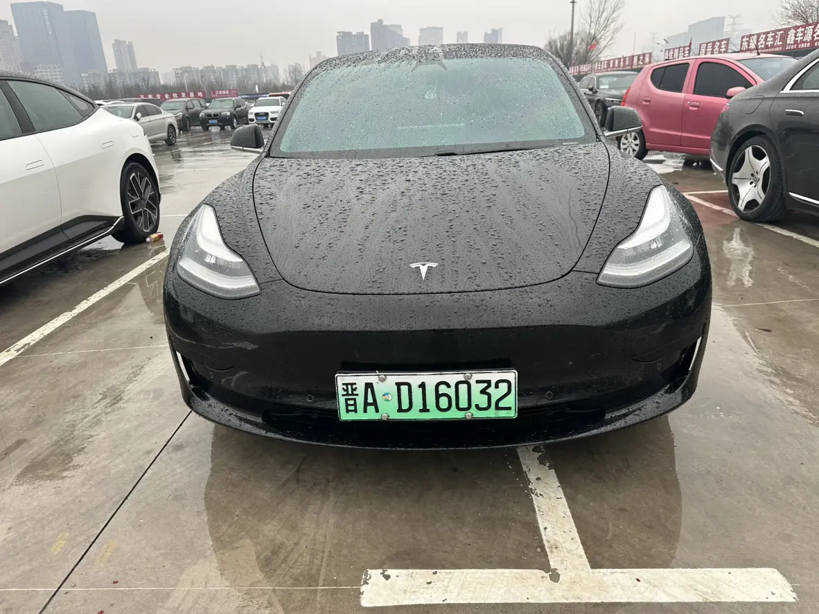 Tesla Model 3  из Китая