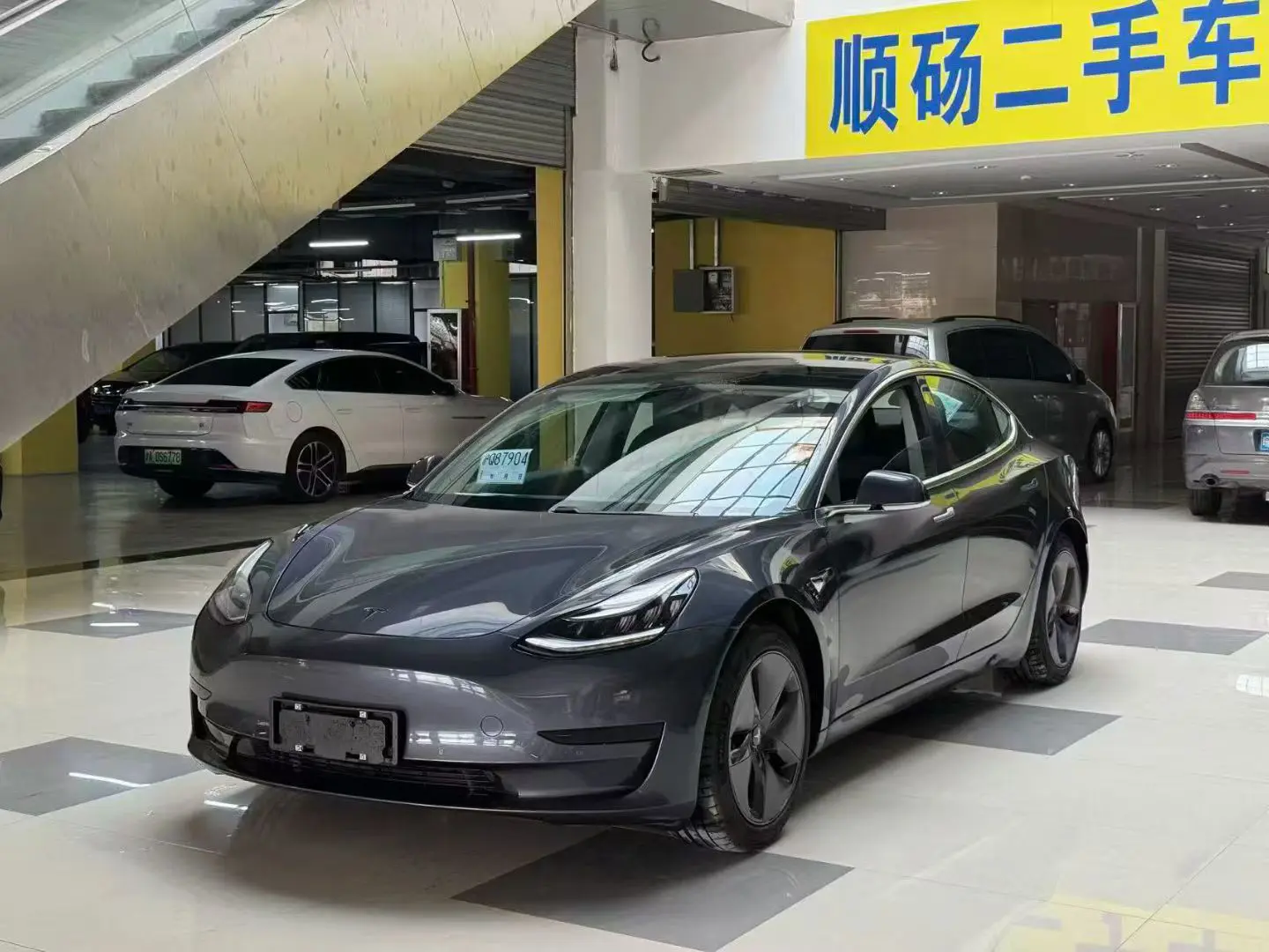 Tesla Model 3  из Китая