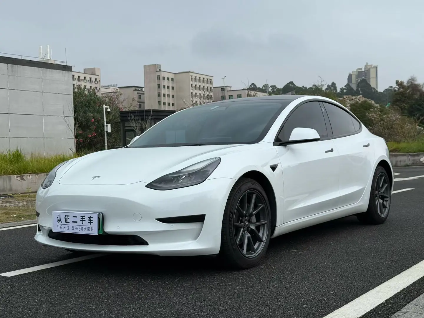 Tesla Model 3  из Китая