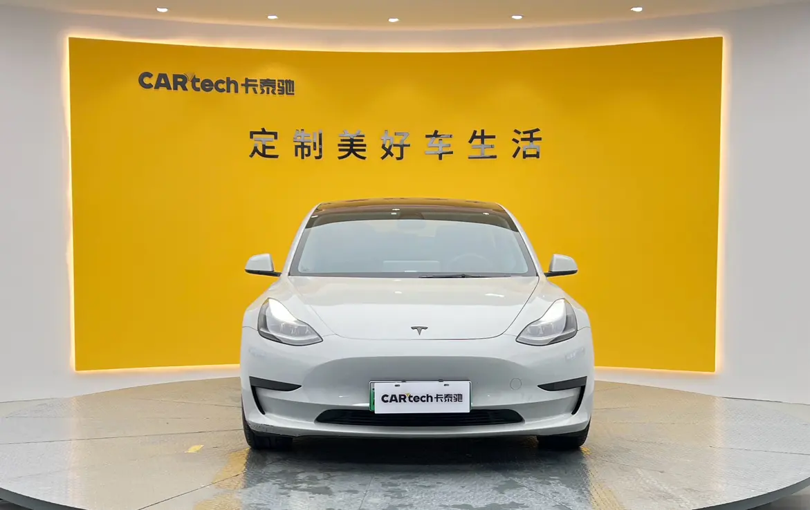 Tesla Model 3  из Китая