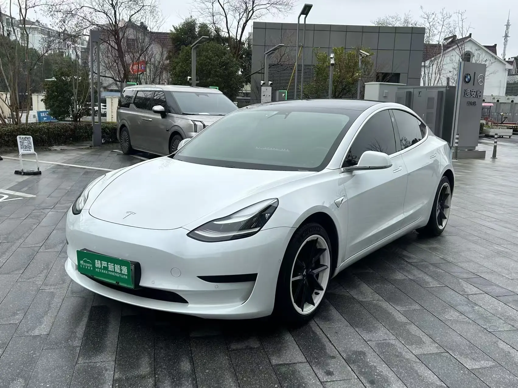 Tesla Model 3  из Китая