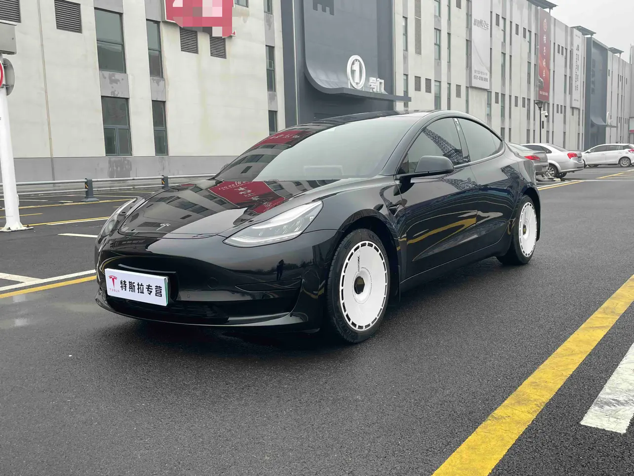 Tesla Model 3  из Китая