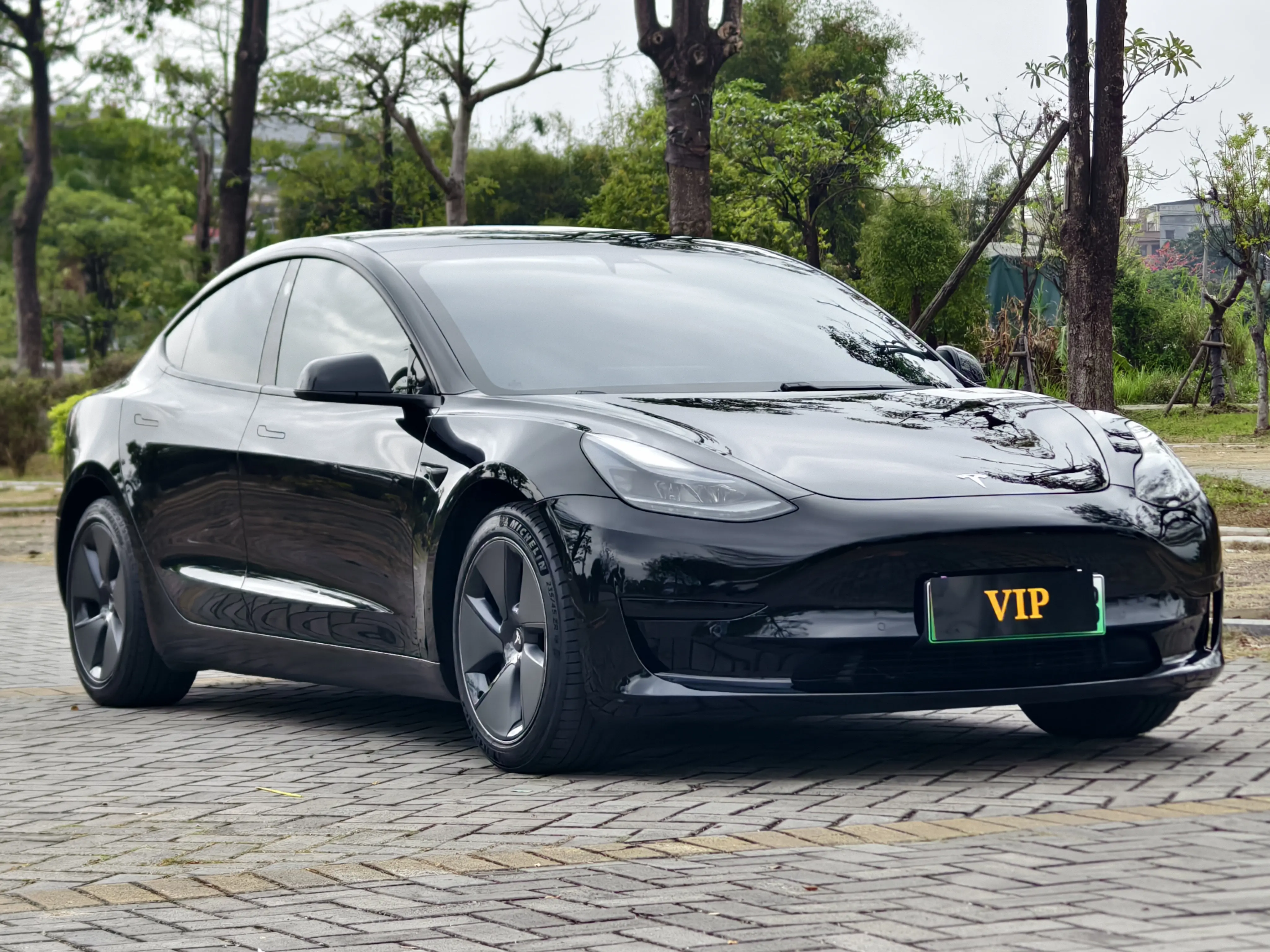 Tesla Model 3  из Китая