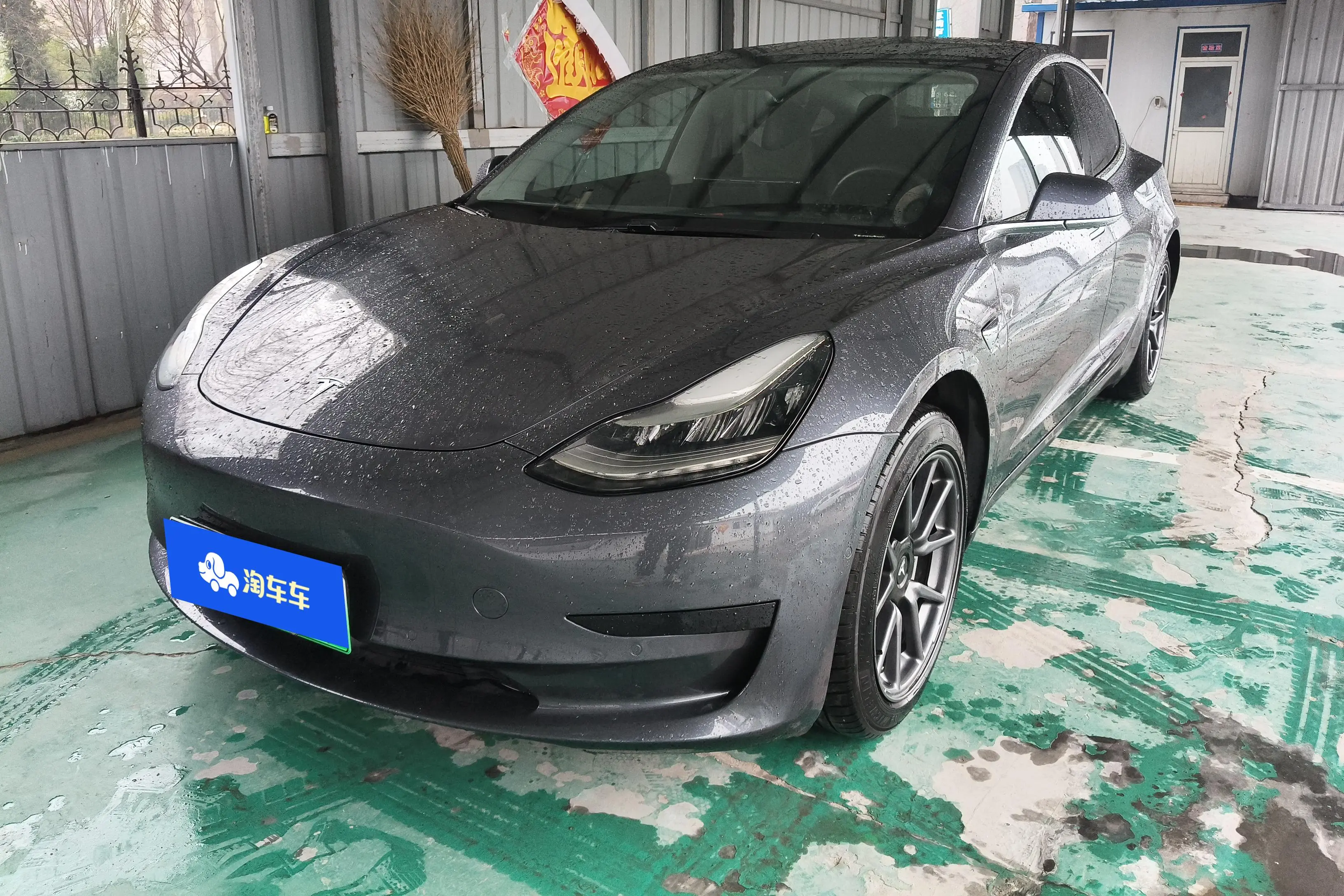 Tesla Model 3  из Китая