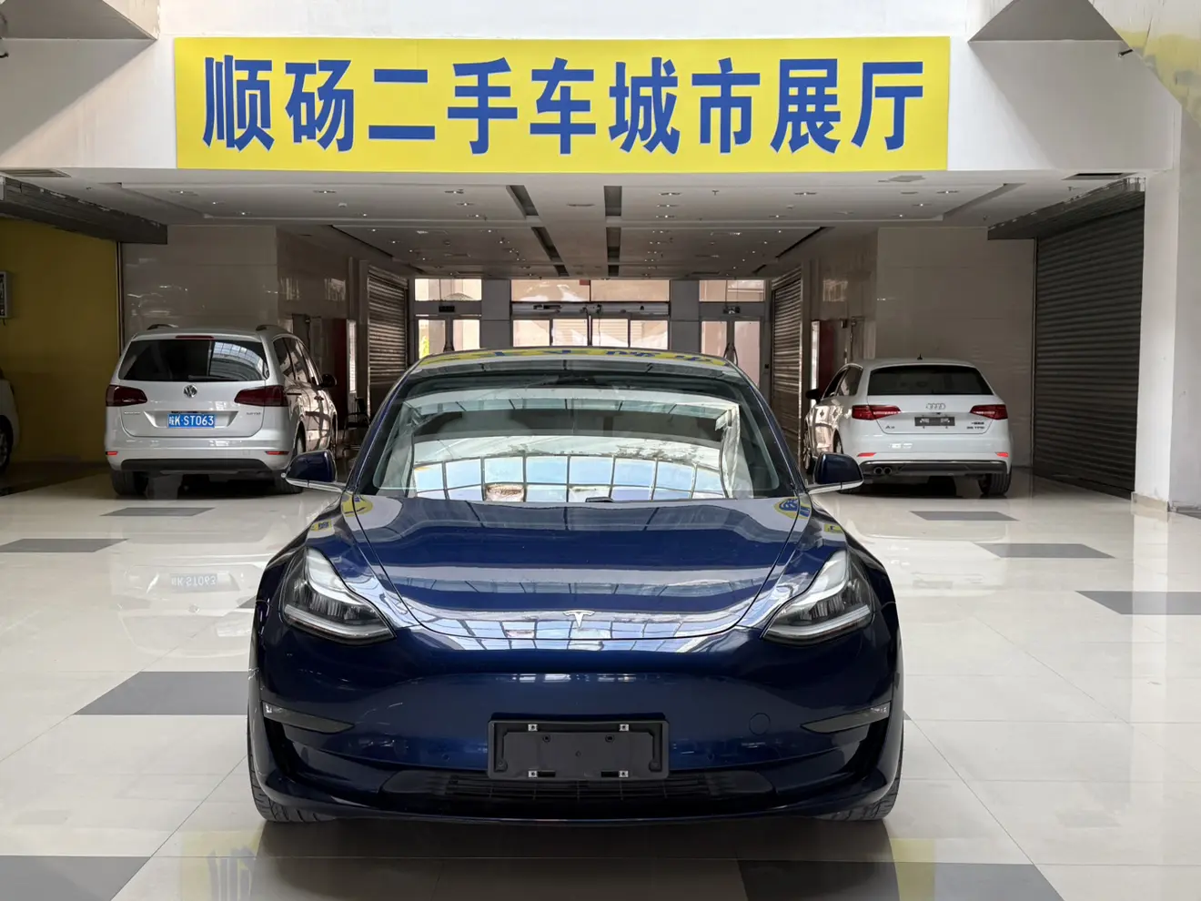 Tesla Model 3  из Китая