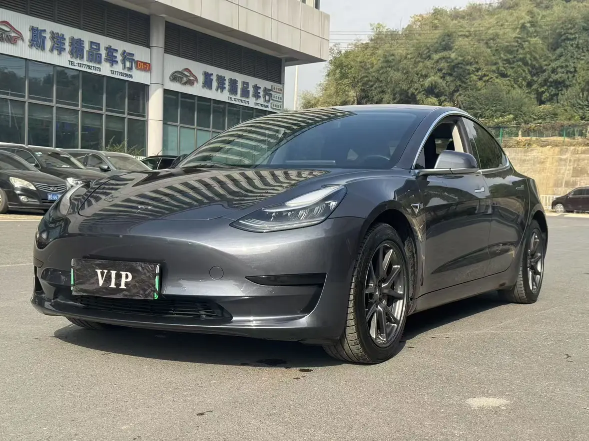 Tesla Model 3  из Китая