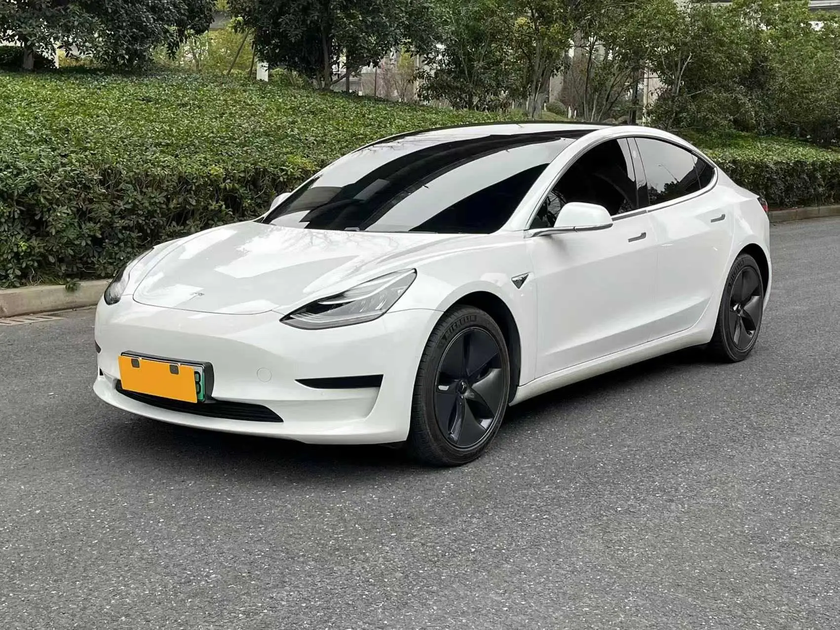 Tesla Model 3  из Китая