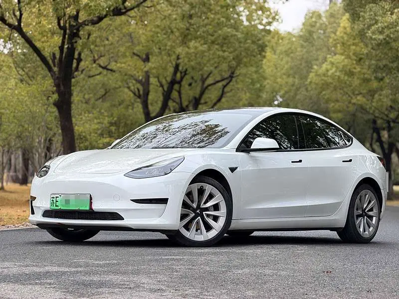 Tesla Model 3  из Китая