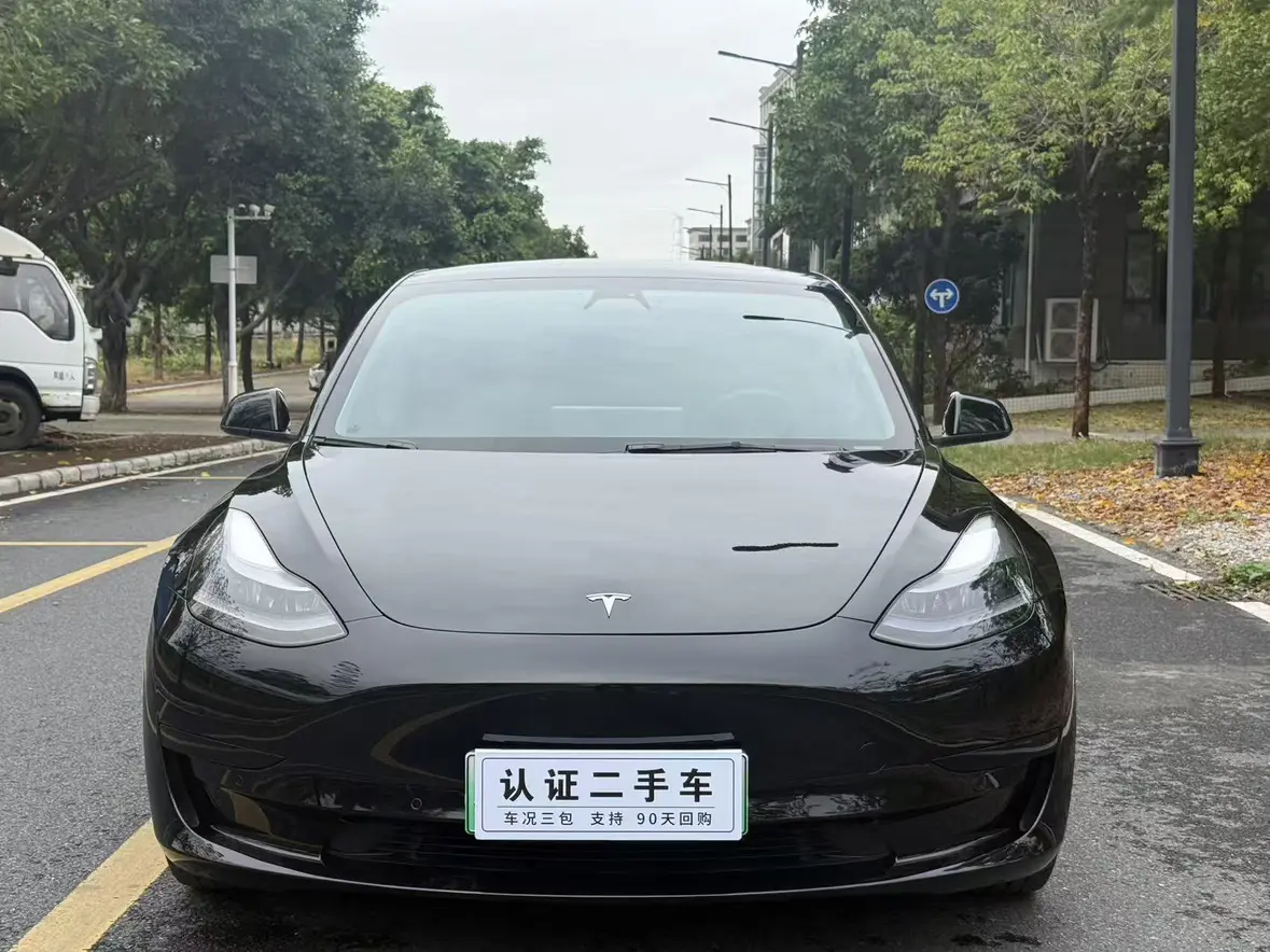 Tesla Model 3  из Китая