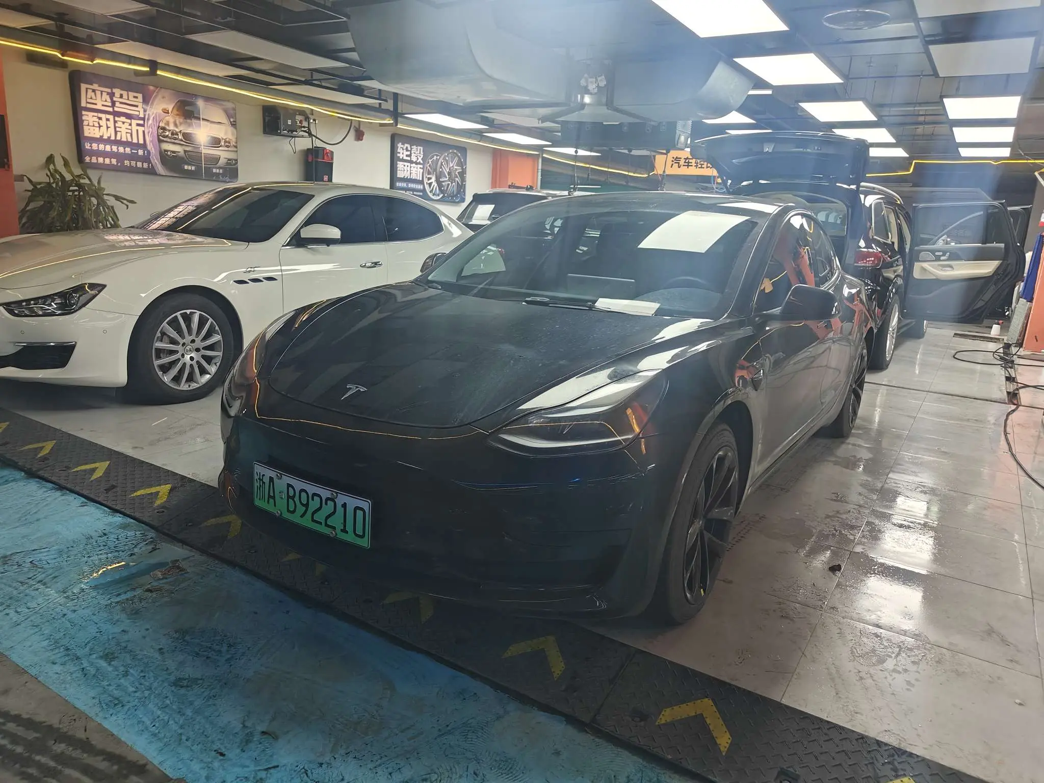 Tesla Model 3  из Китая
