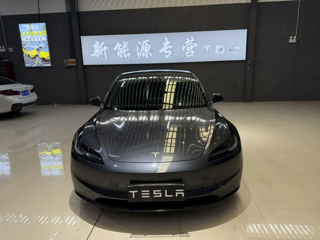 Tesla Model 3  из Китая