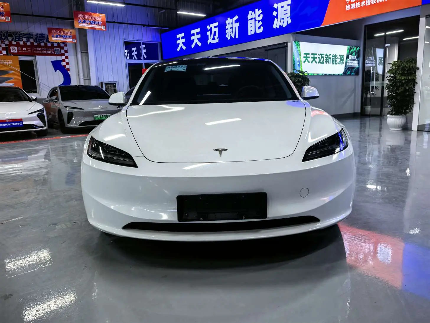 Tesla Model 3  из Китая