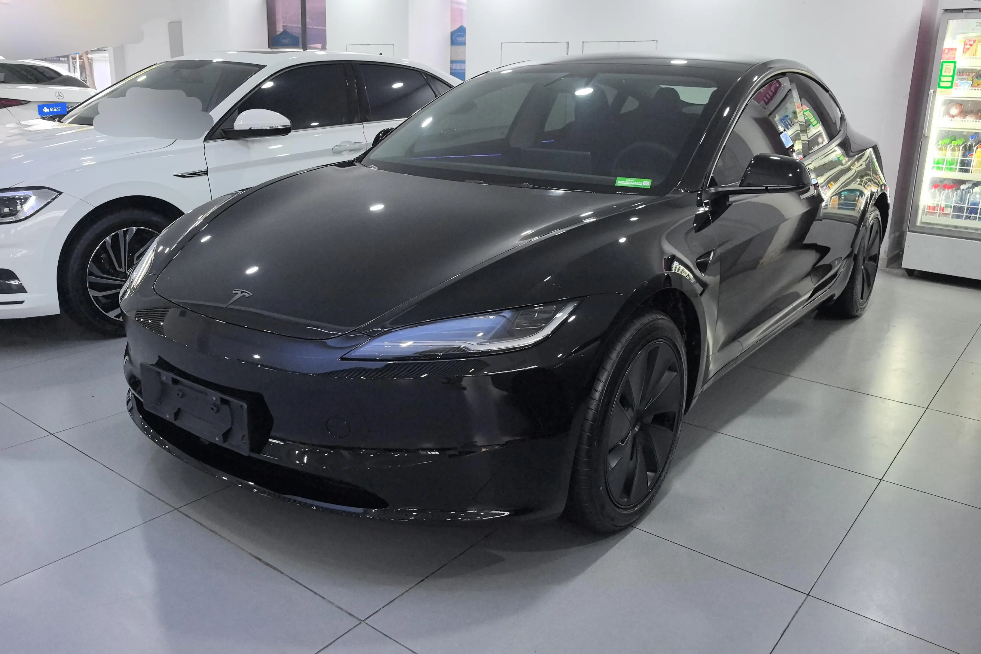 Tesla Model 3  из Китая