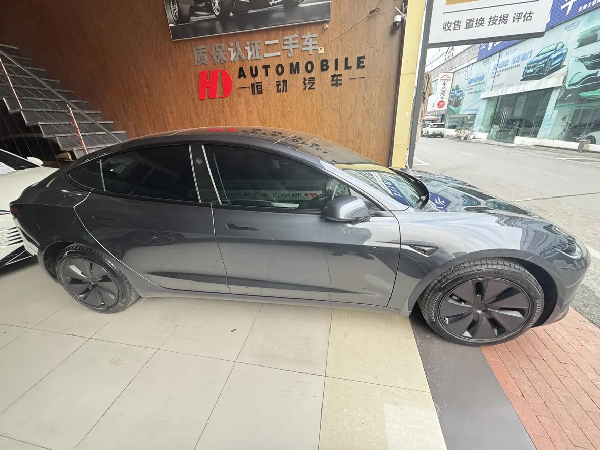 Tesla Model 3  из Китая