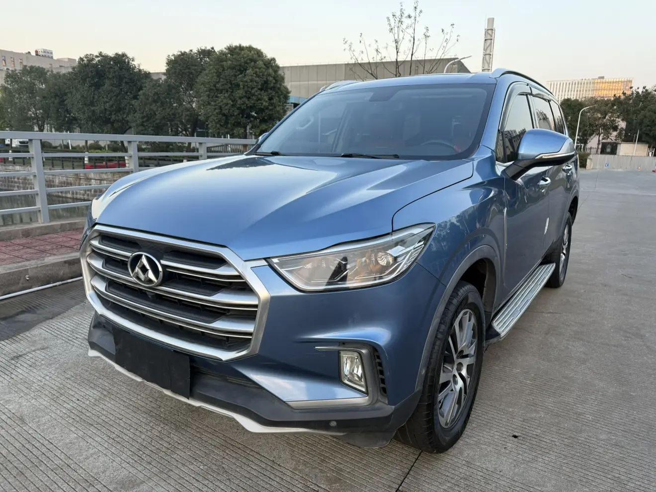 Datong Maxus D90