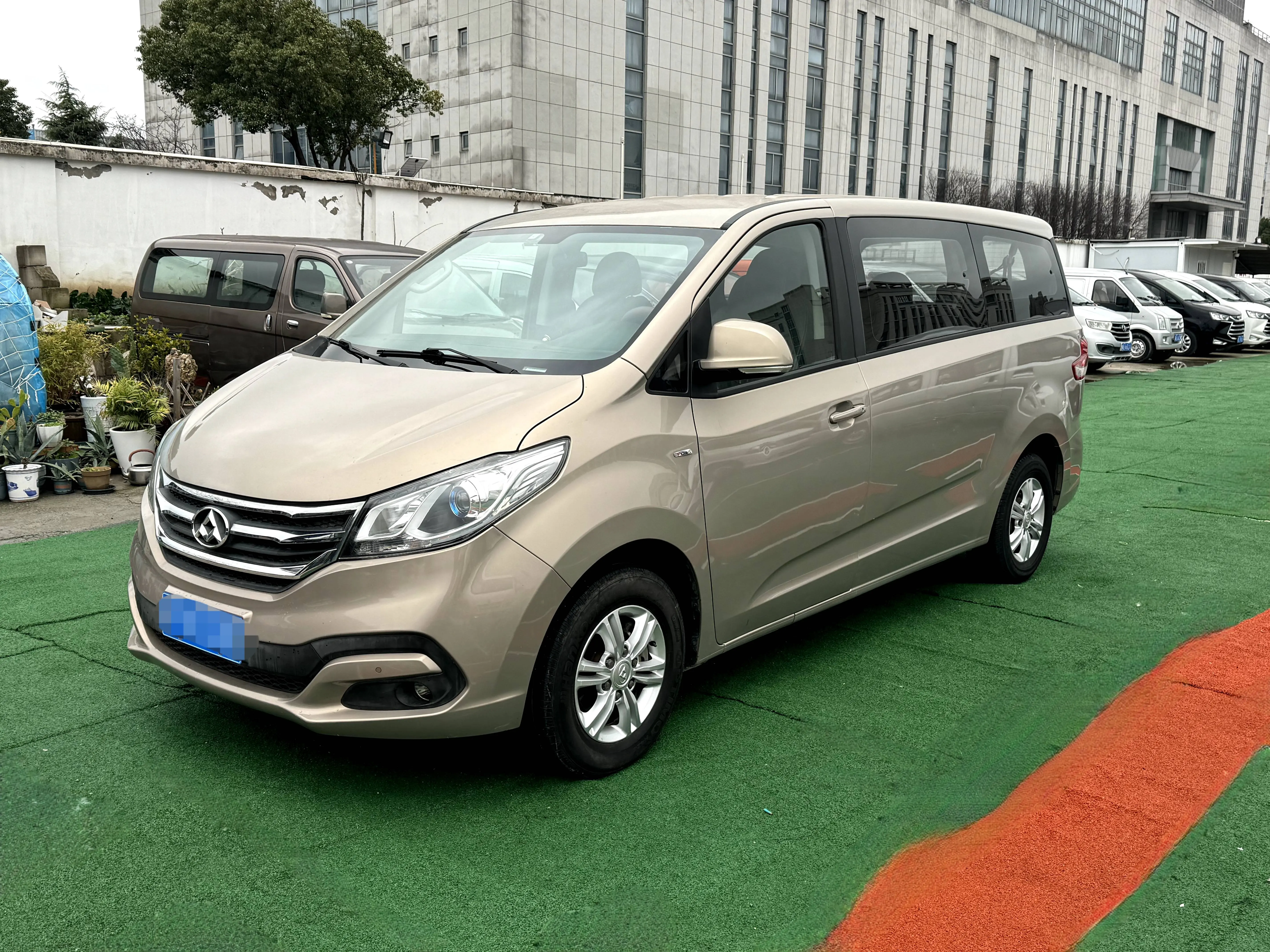Datong Maxus G10