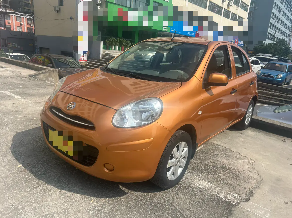 Nissan March  из Китая
