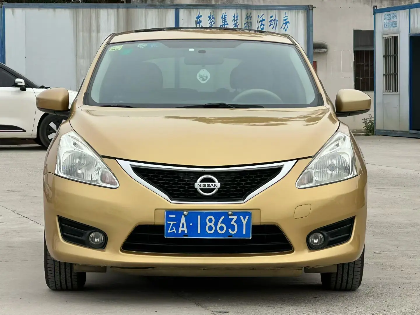 Nissan Tiida  из Китая