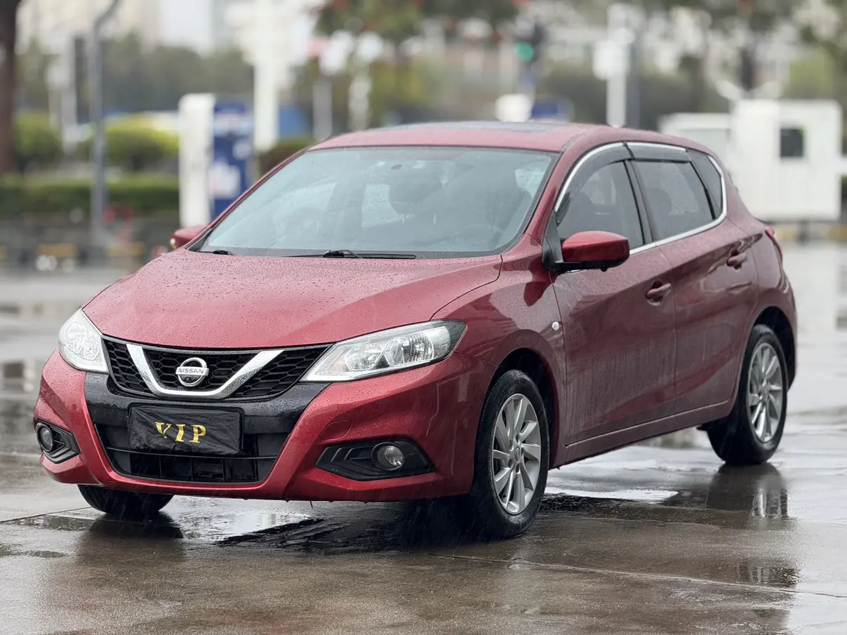 Nissan Tiida  из Китая